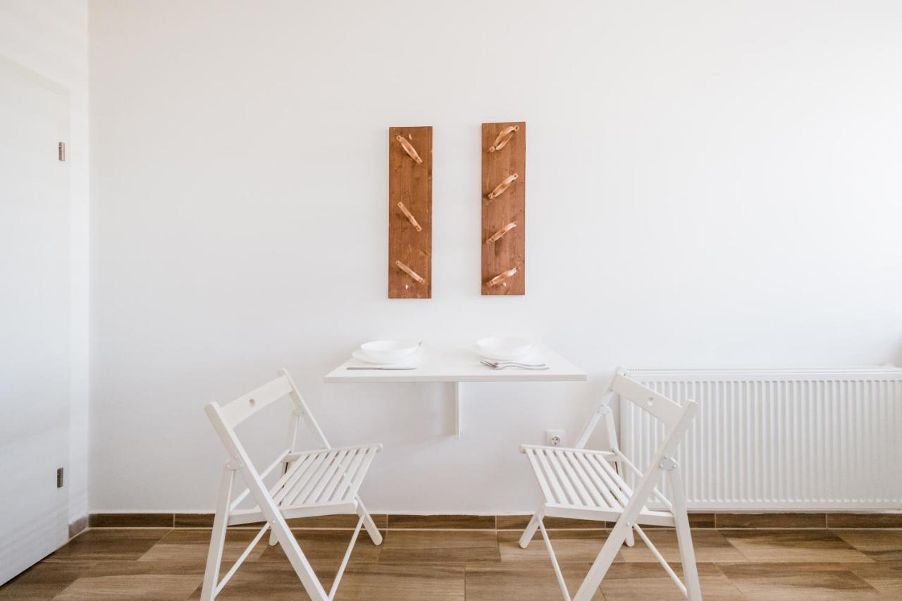 1minus1 - Self Check-in & Free Parking Apartment Brasov