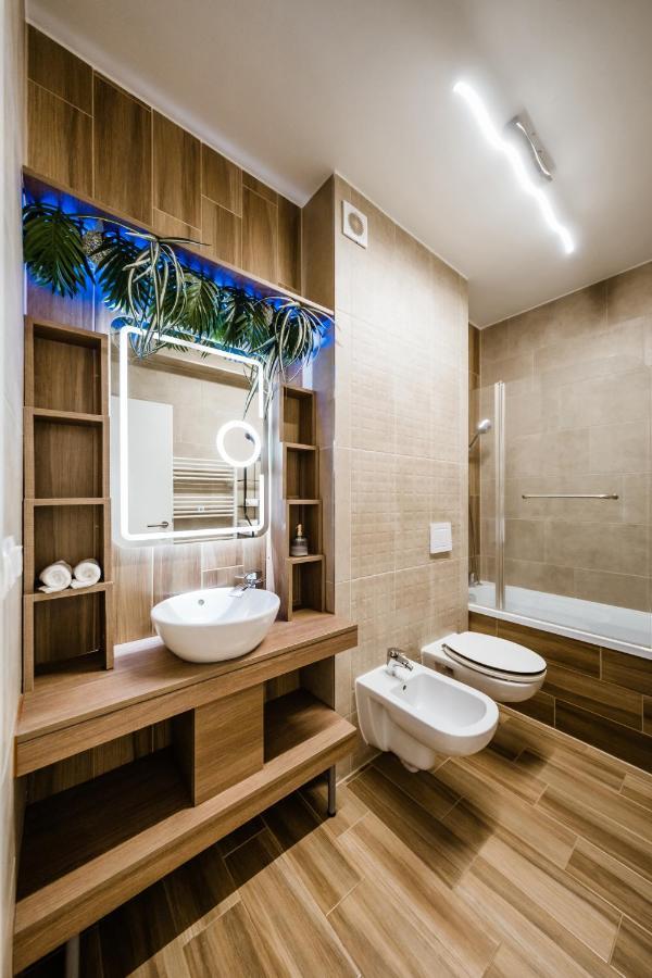 Apartment 1minus1 - Self Check-in & Free Parking Brasov